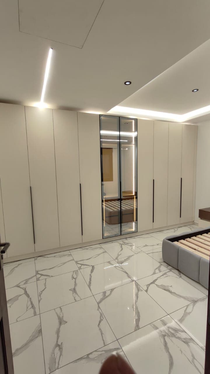 Dressing toute hauteur, miroir central